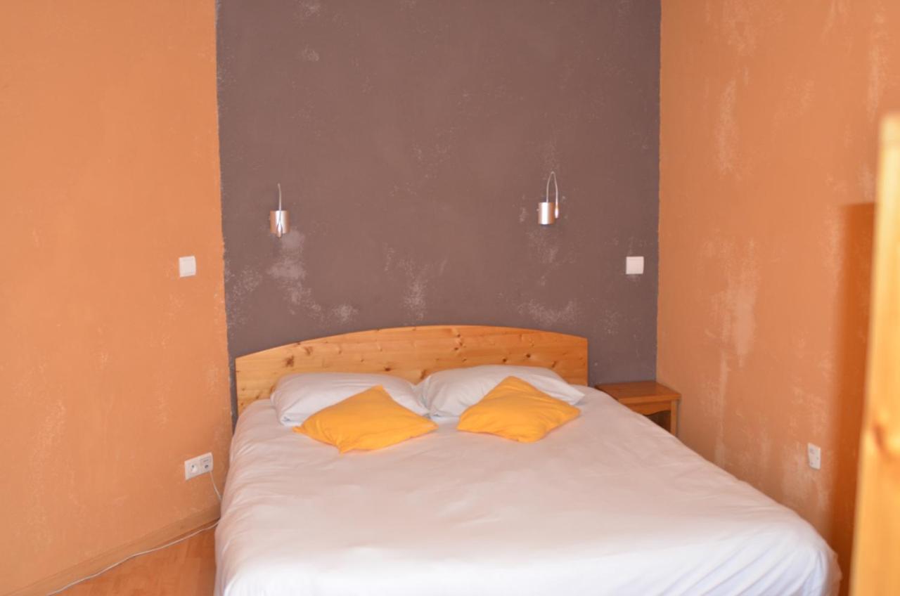 Hotel Au Fil De L'eau 2*
